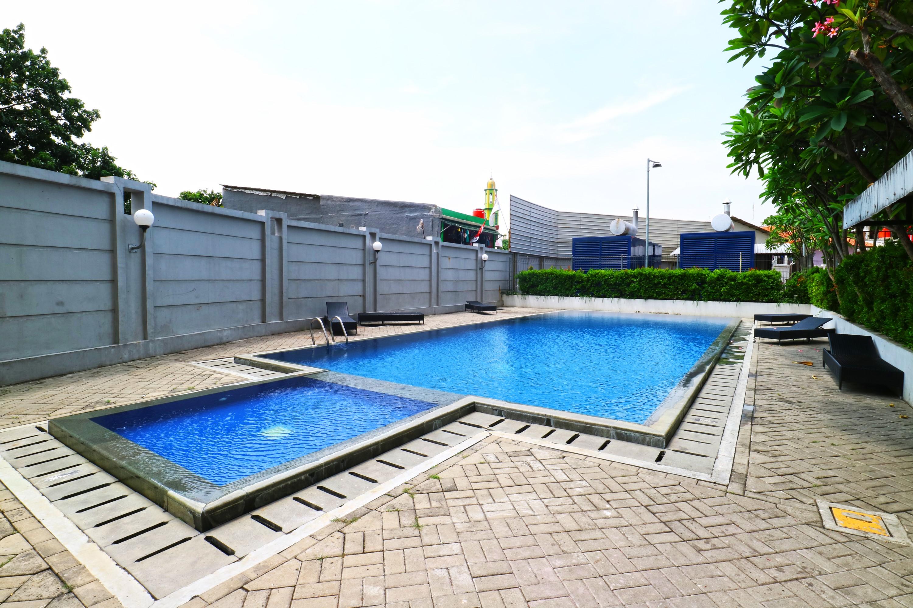 Snowy@Apartemen Tifolia Jakarta Buitenkant foto